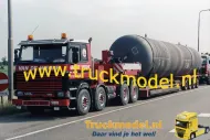 Van de Weghe Scania R143 450E 8x4 trekker dieplader foto