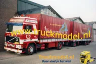 Valkexpresse Volvo F12 Globetrotter huifcombi foto